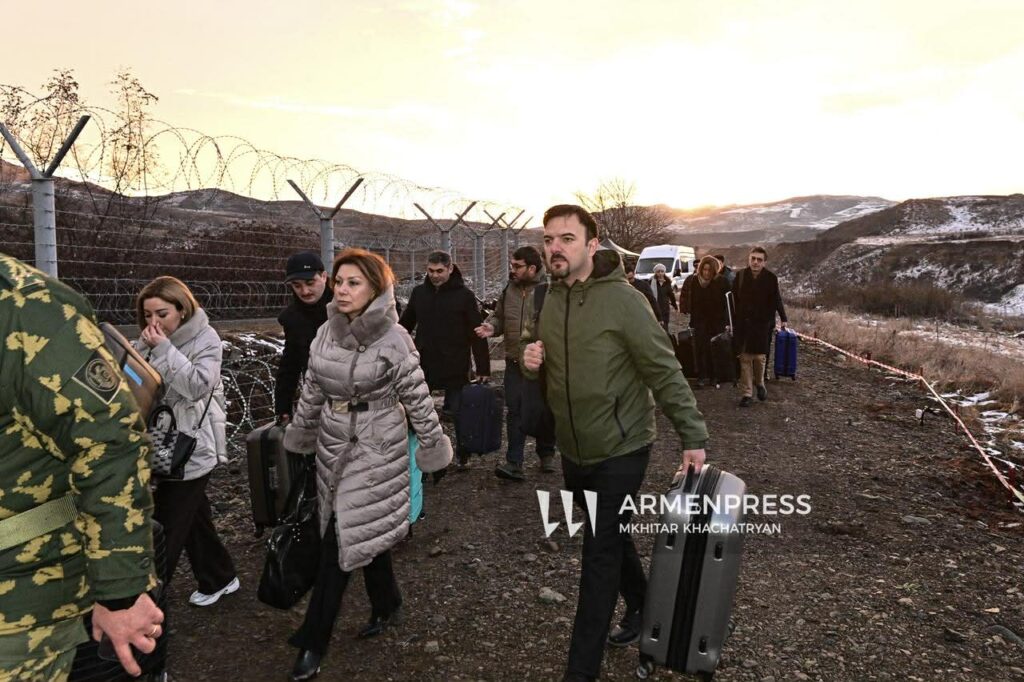 Азербайджанские НПО в Армении через сухопутную границу