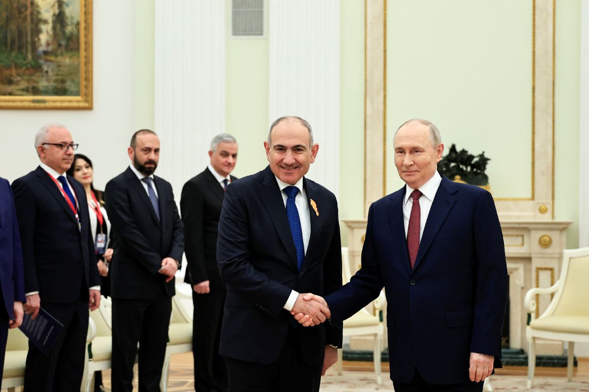 Рабочий визит Пашиняна в Москву: встреча с Путиным