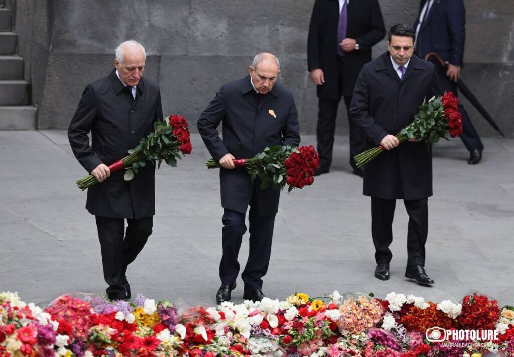 Հայոց ցեղասպանության 111-րդ տարելիցը. կեղծ թեզերի մասին։ ՀՀ վարչապետը, նախագահը և խորհրդարանի խոսնակը՝ հուշահամալիրում