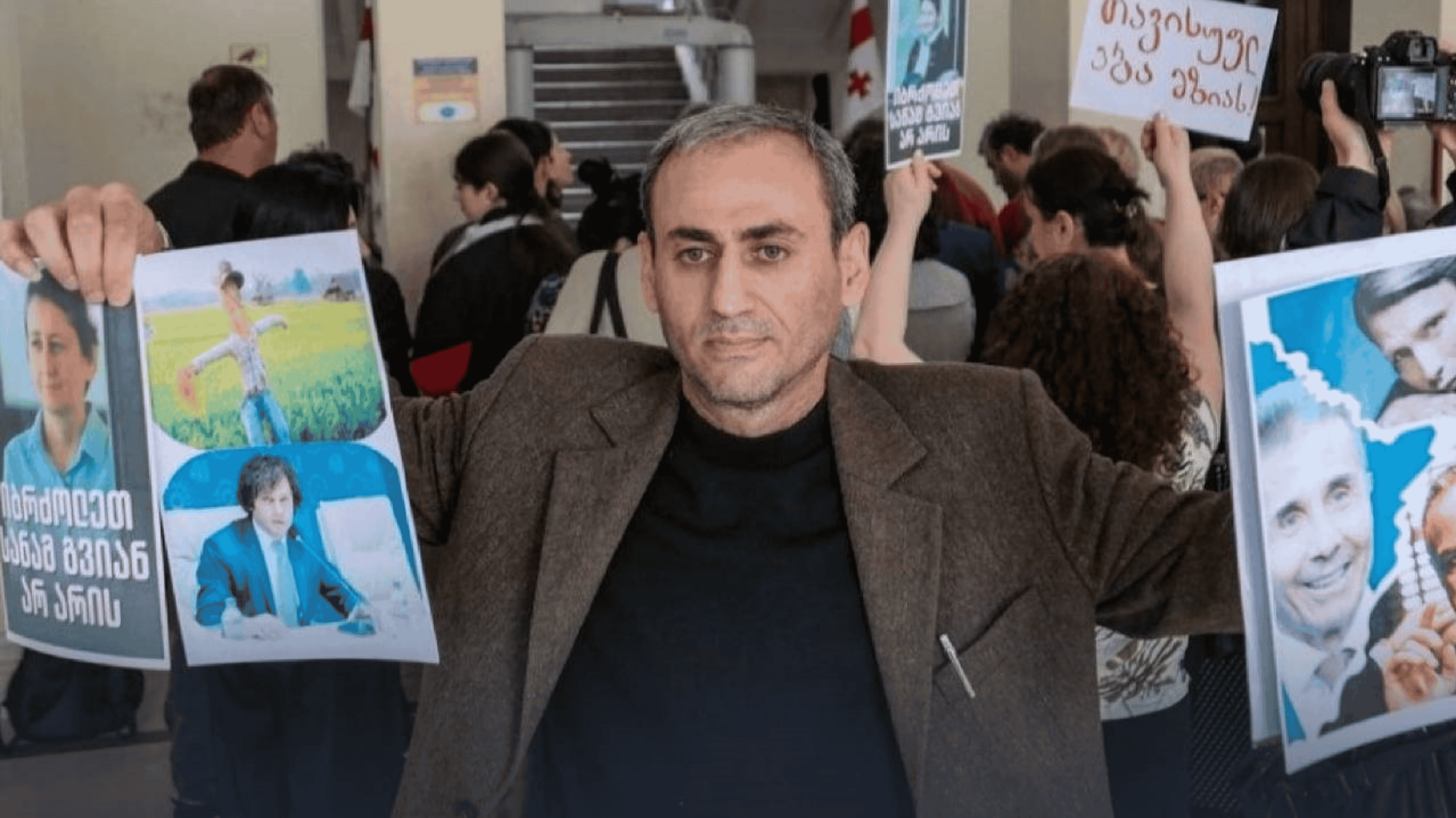 Əfqan Sadıqov deportasiya