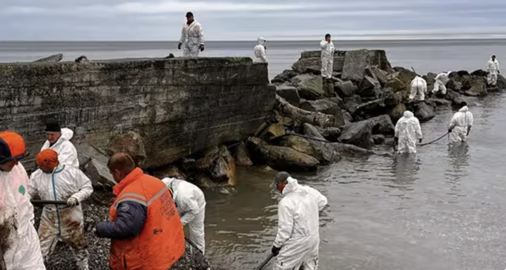 The oil disaster in Tuapse