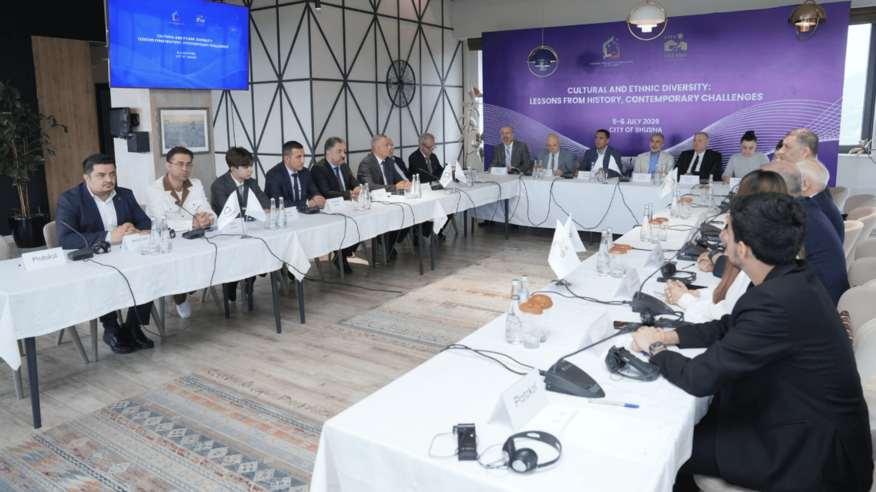 Şuşadakı konfransda Rusiyaya qarşı tənqidlər